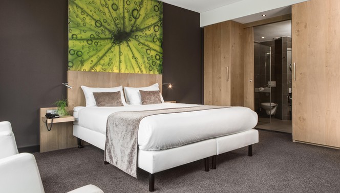 Hotel Breukelen superior kamer terras kingsize bed luxe kamer